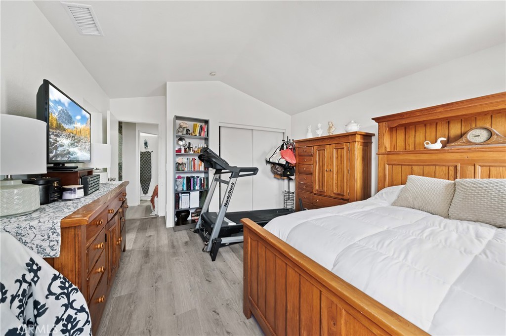 717 North Angeleno Avenue