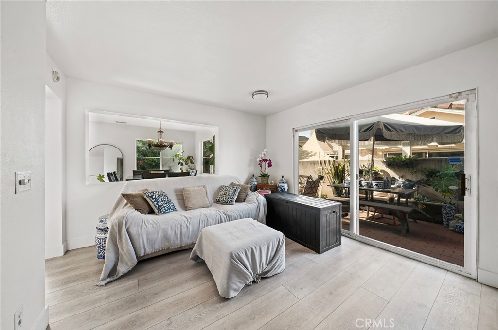 717 North Angeleno Avenue