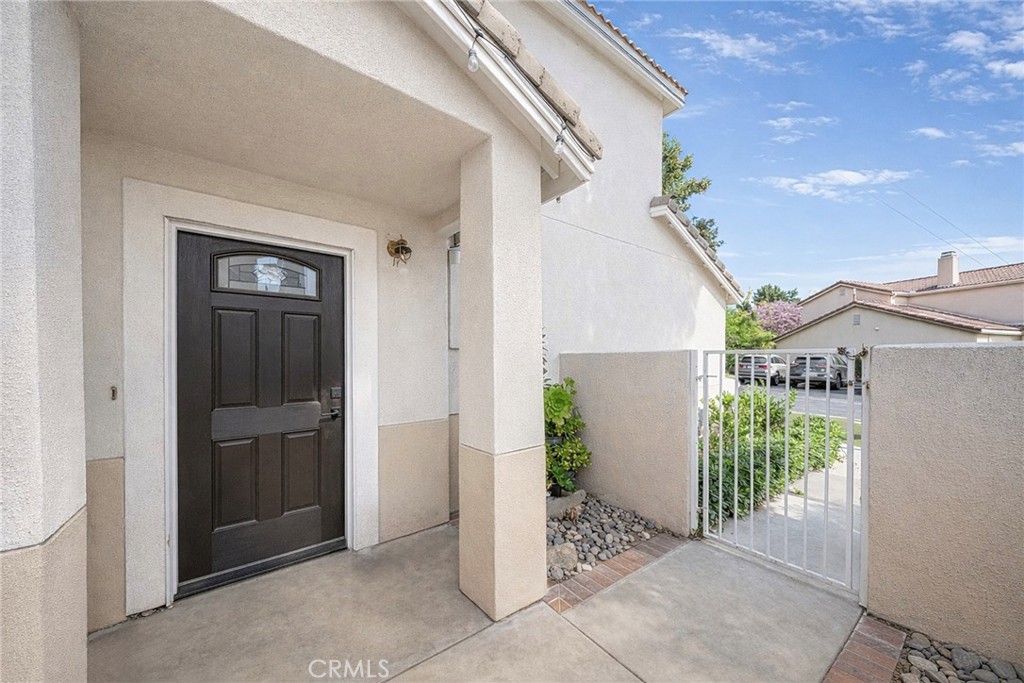 717 North Angeleno Avenue