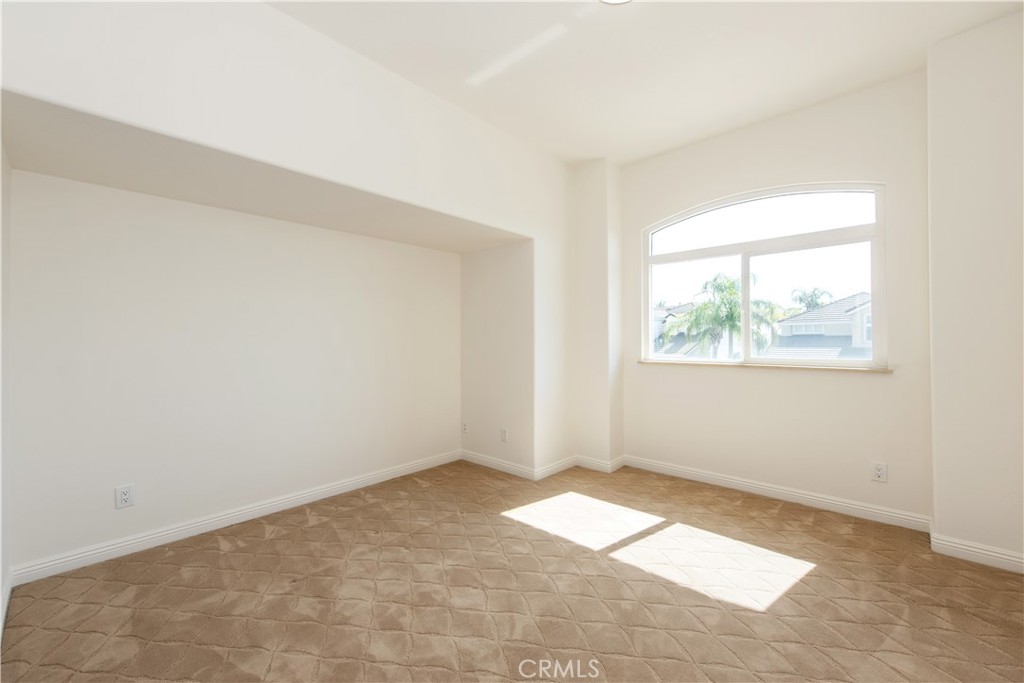 19933 Hidden Springs