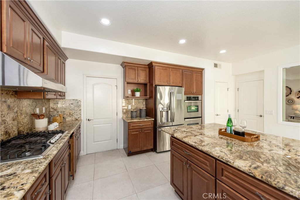 19933 Hidden Springs