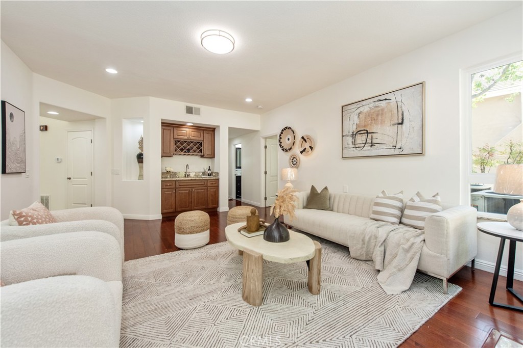 19933 Hidden Springs