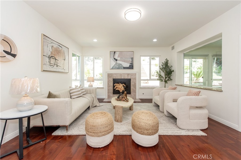 19933 Hidden Springs