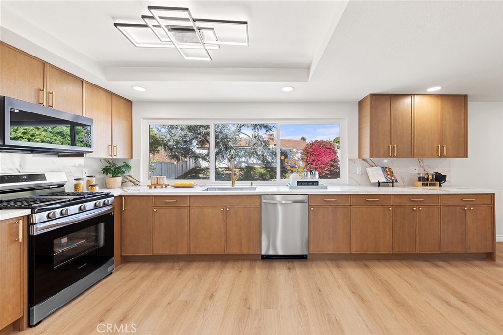 19841 Lombardy Lane