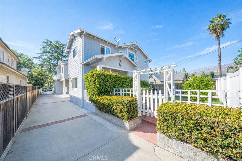 1274 N Sierra Bonita