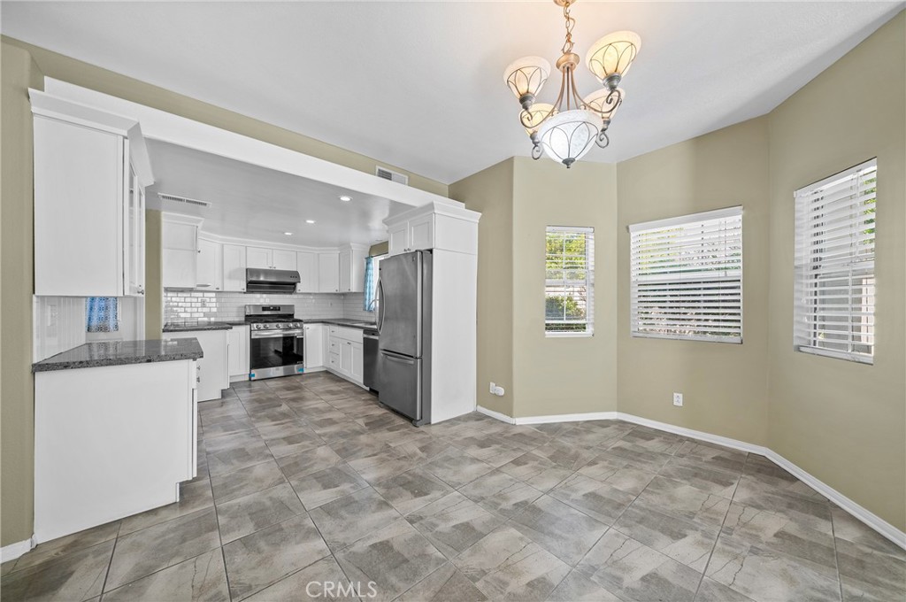 1274 N Sierra Bonita