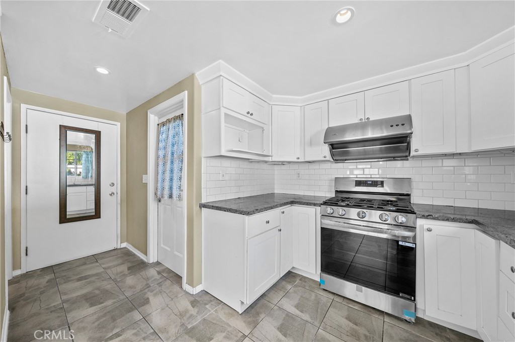 1274 N Sierra Bonita