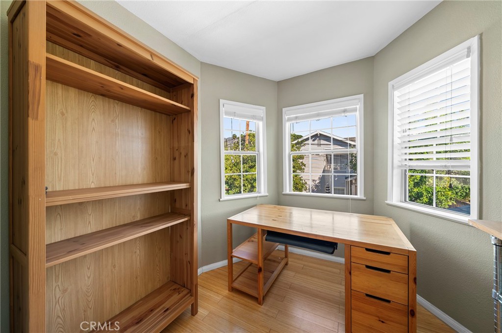 1274 N Sierra Bonita