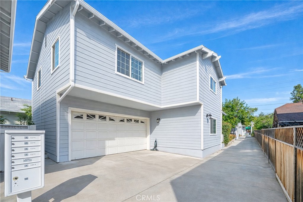 1274 N Sierra Bonita