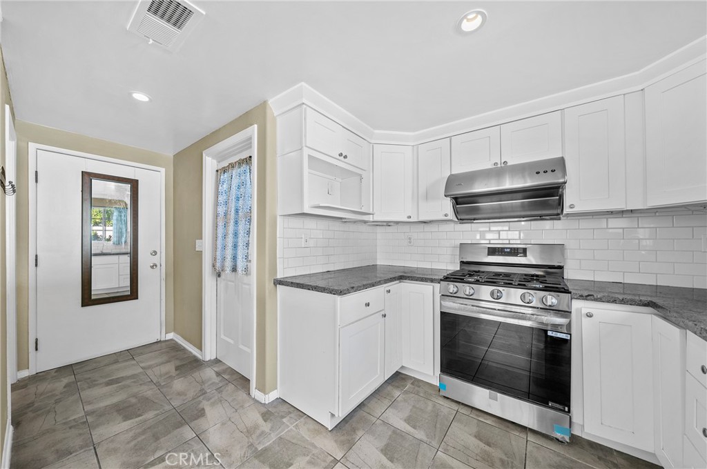 1274 N Sierra Bonita