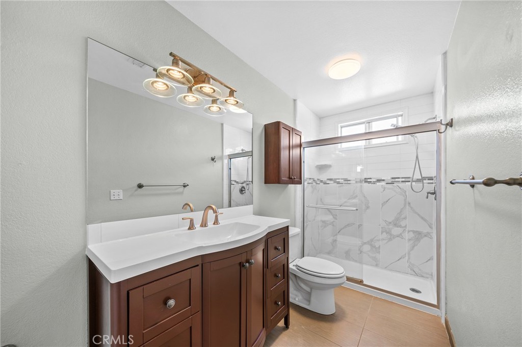 1274 N Sierra Bonita