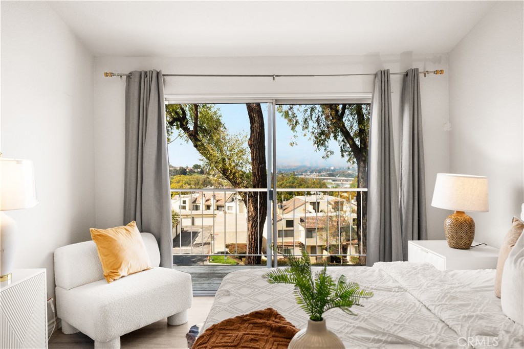 13158 Pinnacle Court