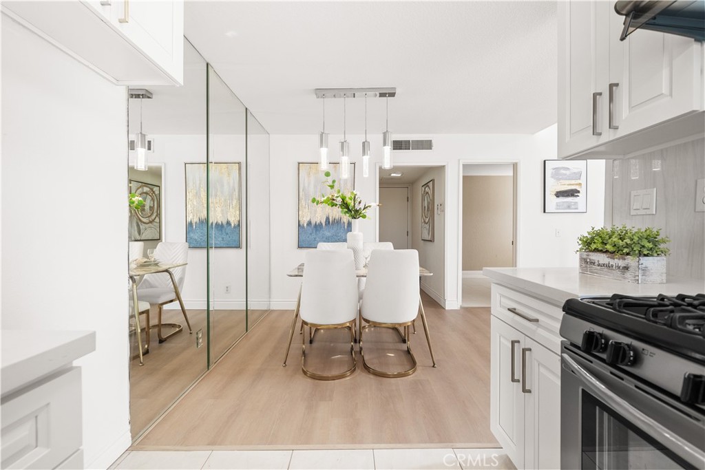 13158 Pinnacle Court