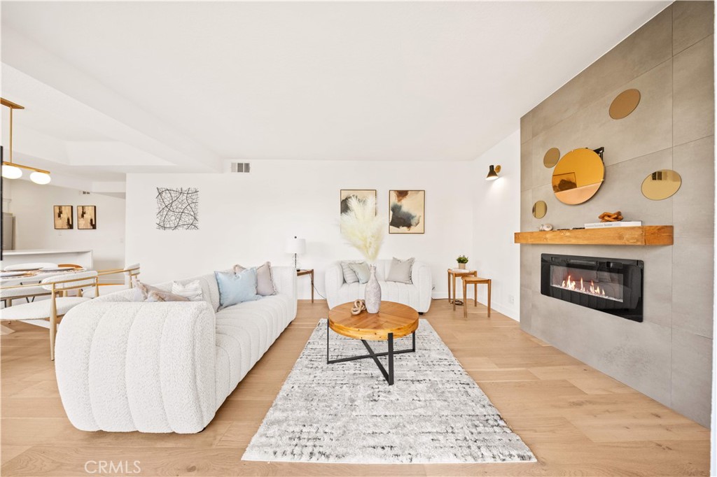 10326 Almayo Avenue 201