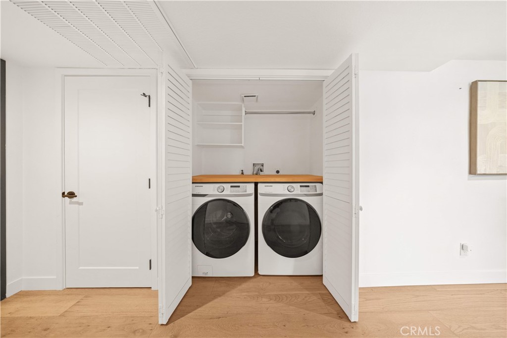 10326 Almayo Avenue 201