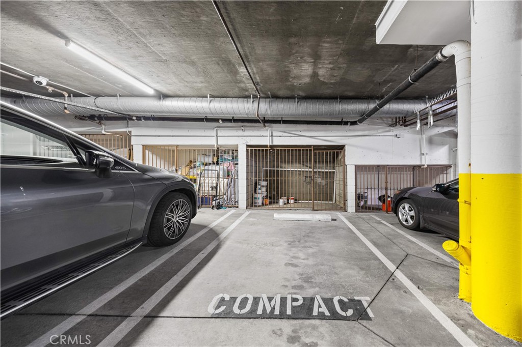 10326 Almayo Avenue 201