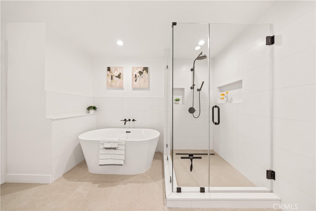 10326 Almayo Avenue 201