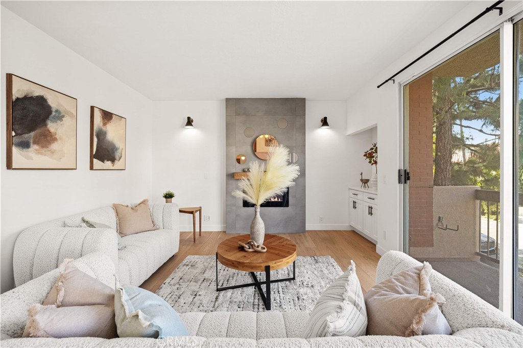 10326 Almayo Avenue 201