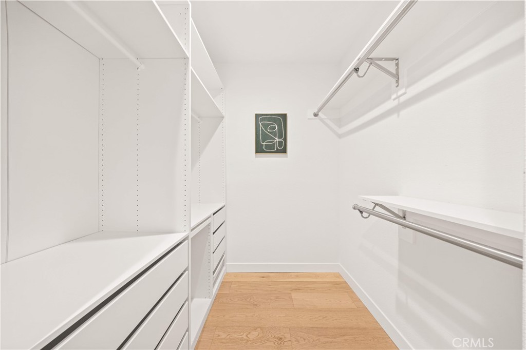 10326 Almayo Avenue 201