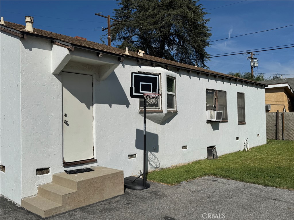9628 Broadway