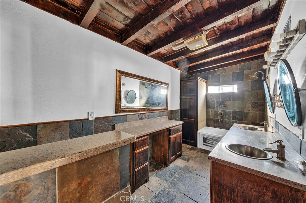 31516 Clay River Road