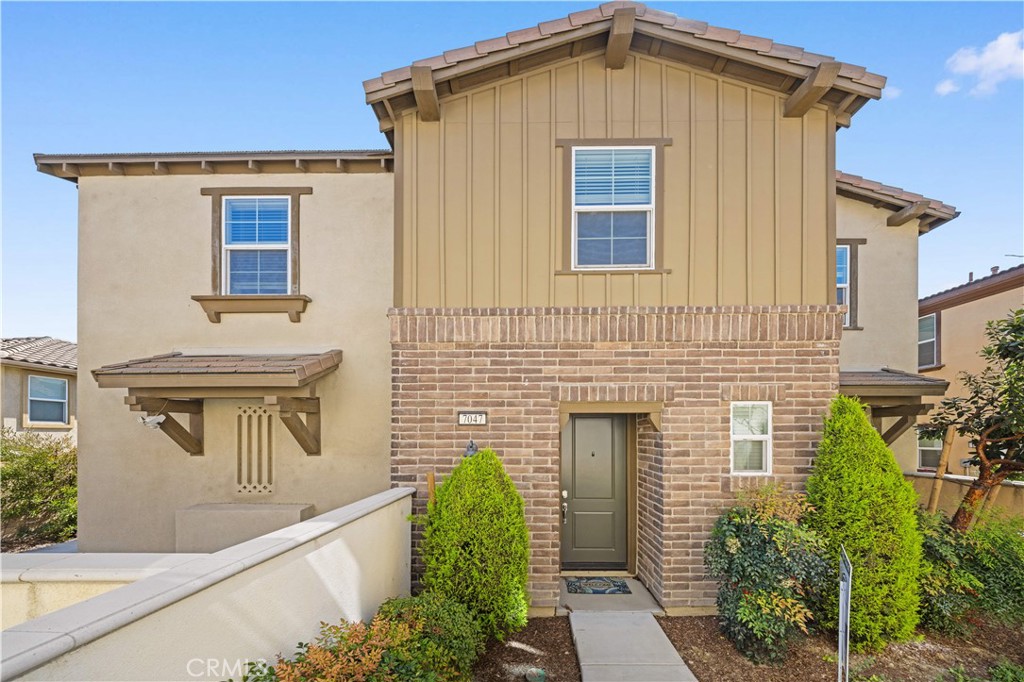 7047 Montecito