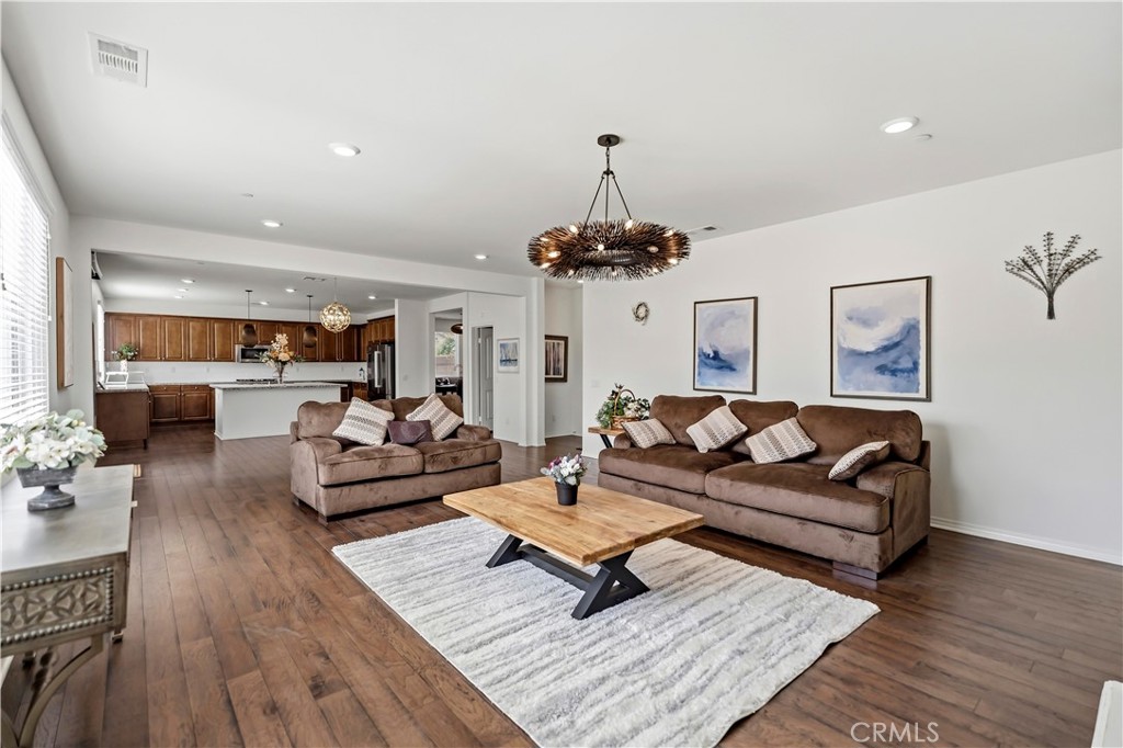 6882 Keyway Court