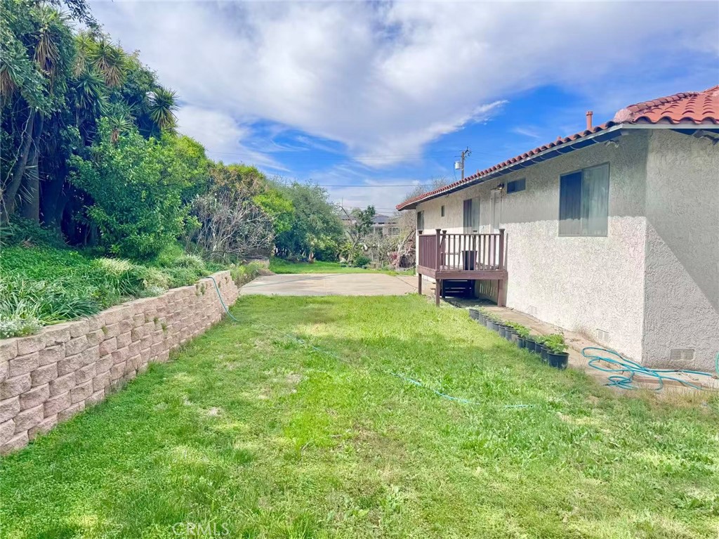 13720 lomitas Avenue