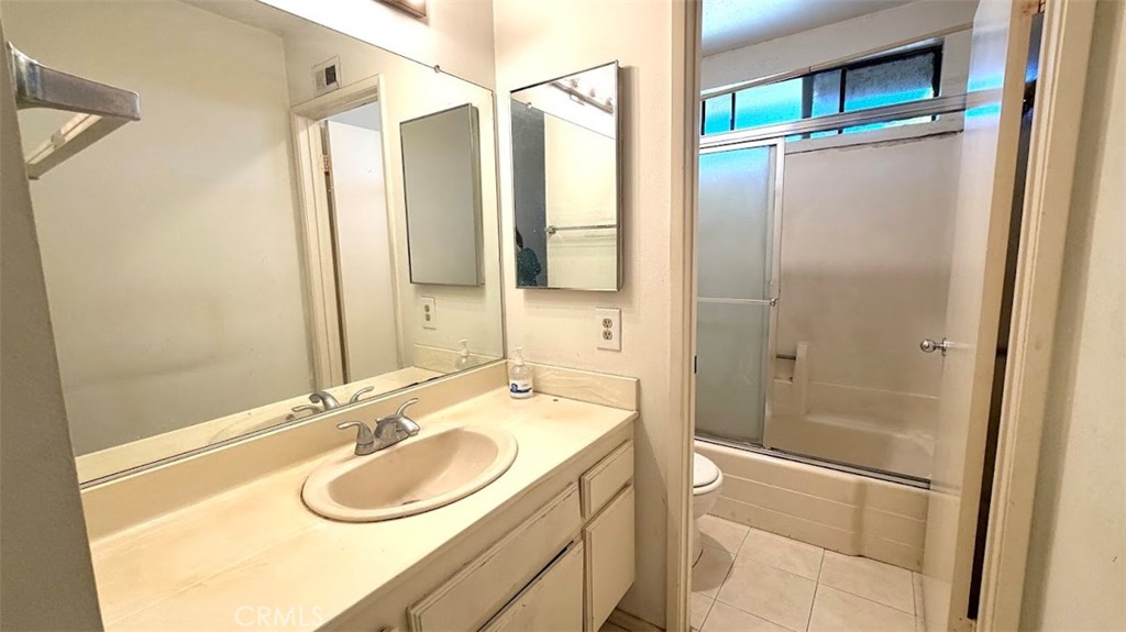 418 Broadway Avenue B