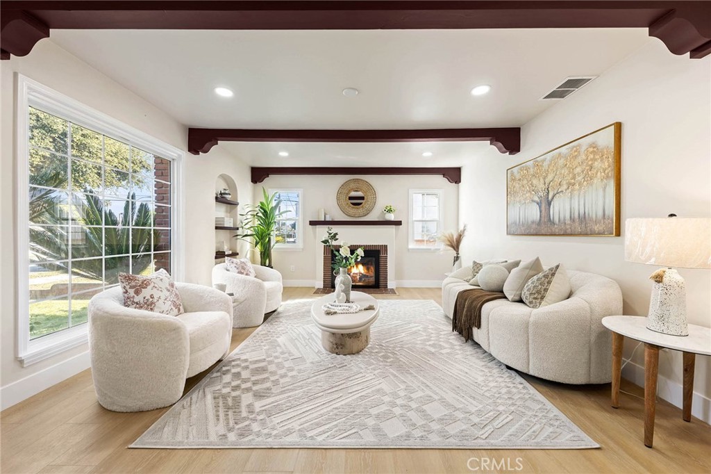 1241 S 4th Street