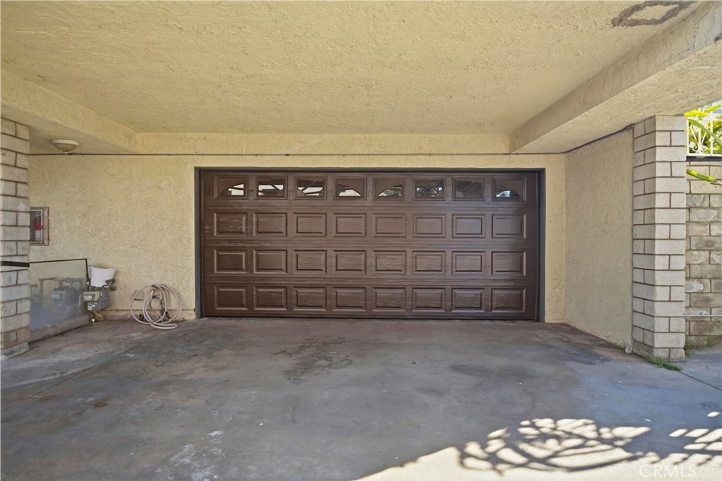 516 N Moore Ave A