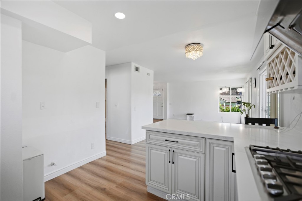516 N Moore Ave A