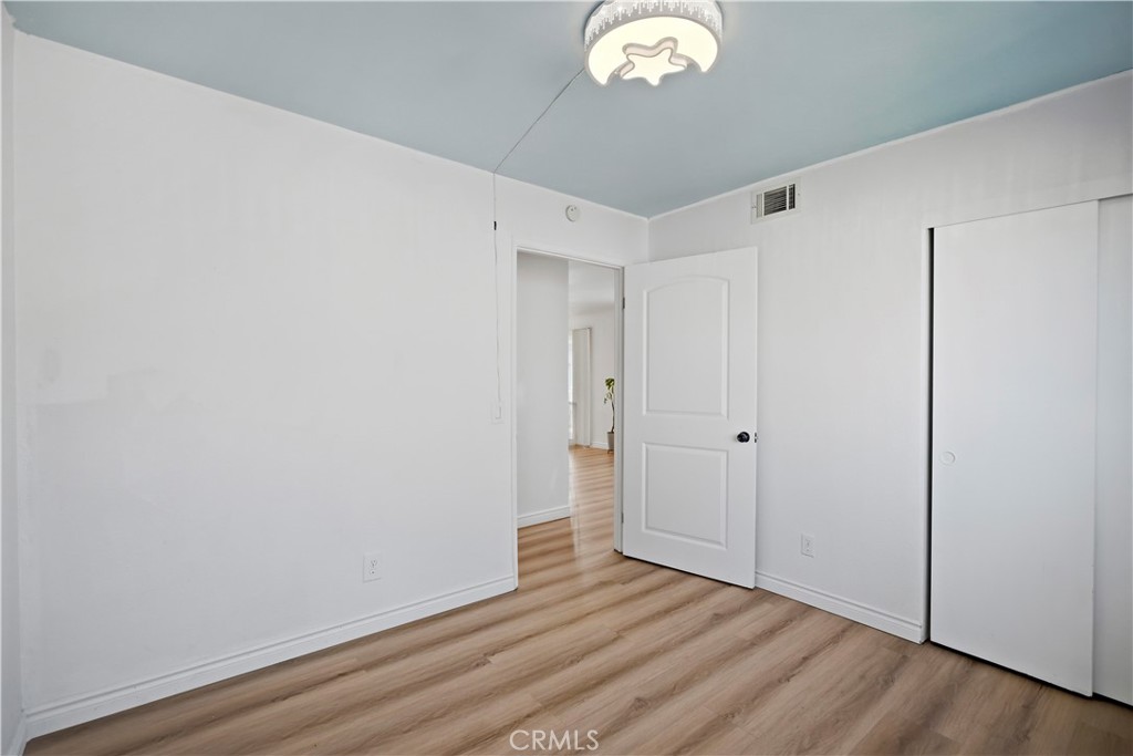 516 N Moore Ave A