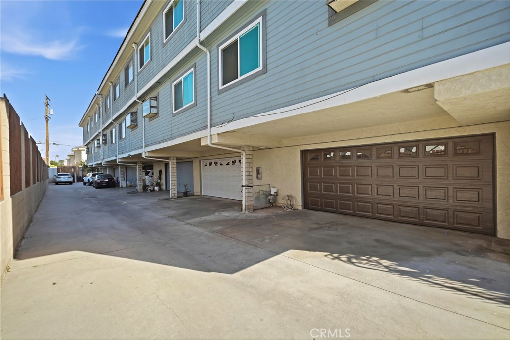 516 N Moore Ave A