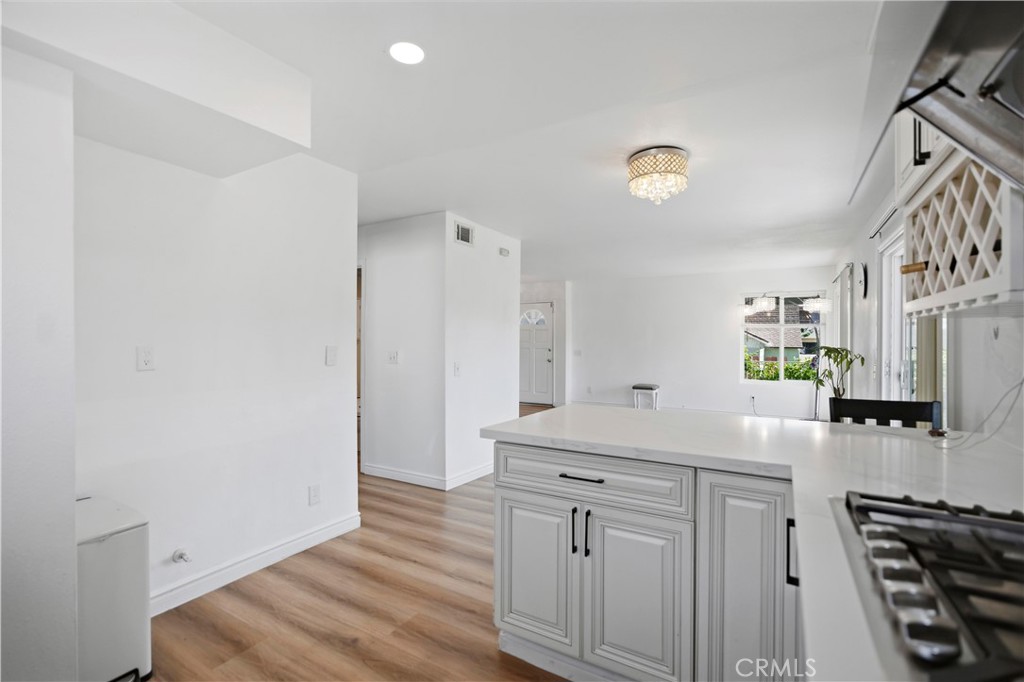 516 N Moore Ave A