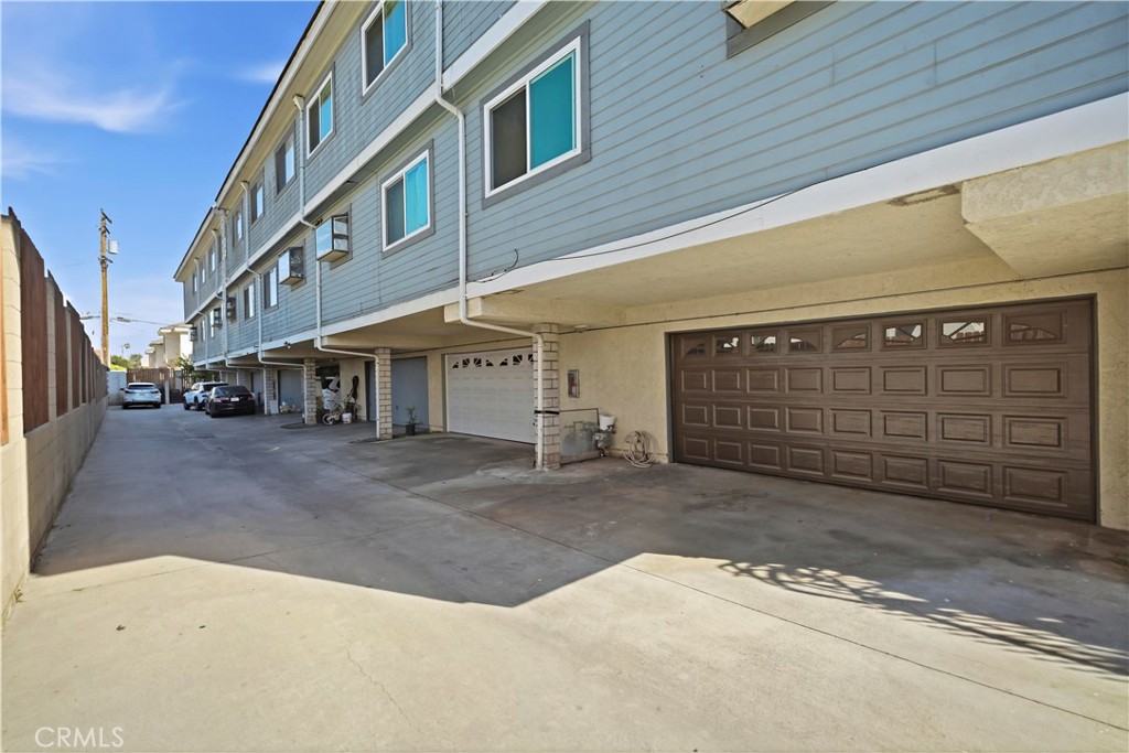 516 N Moore Ave A