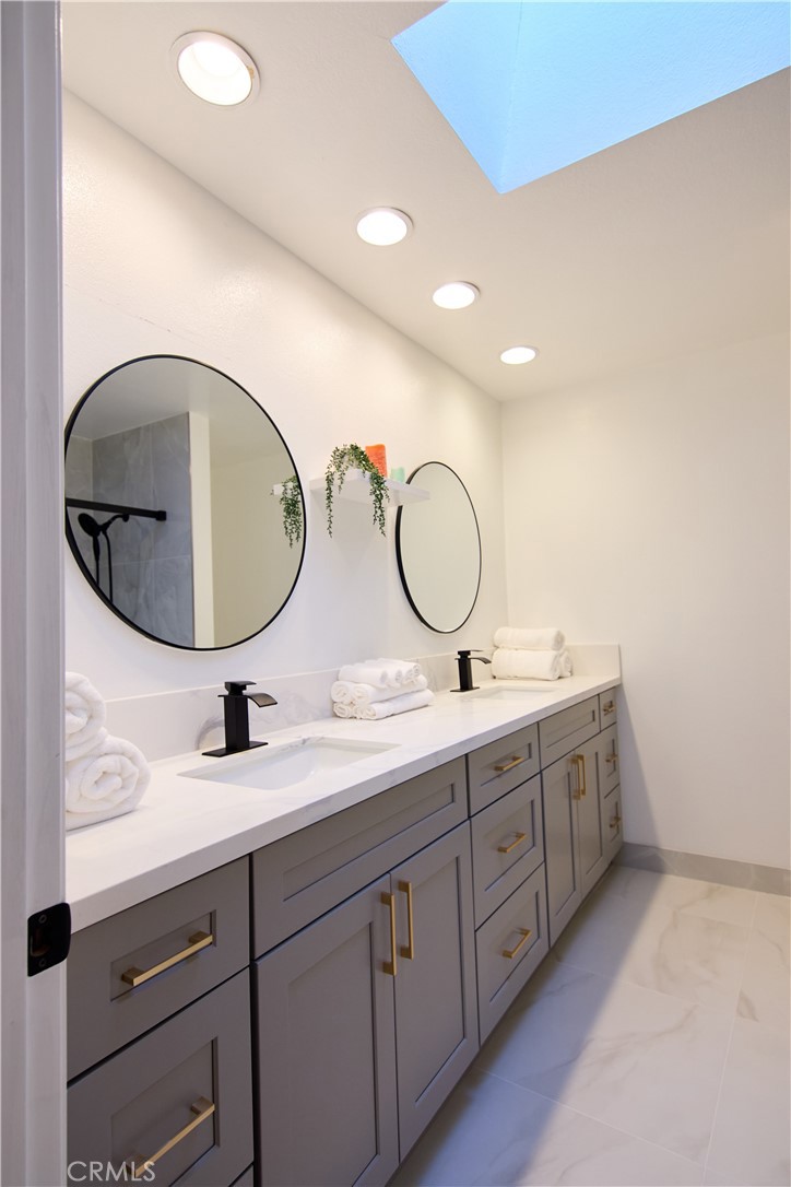 1439 Paseo Maravilla