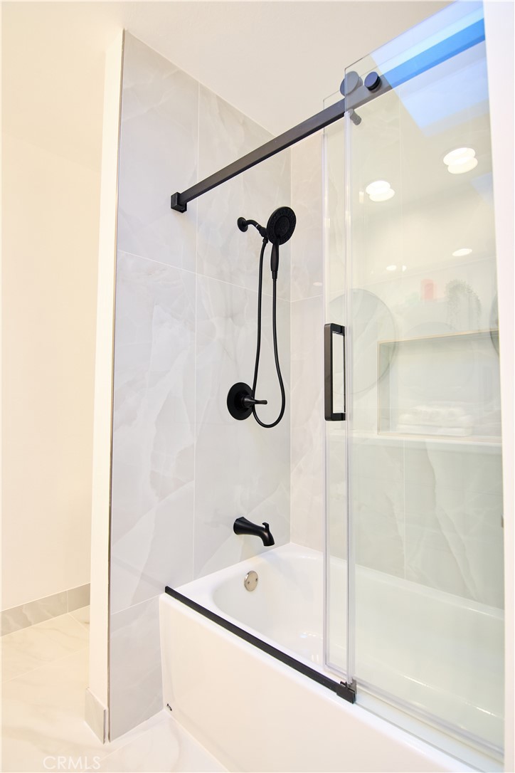 1439 Paseo Maravilla