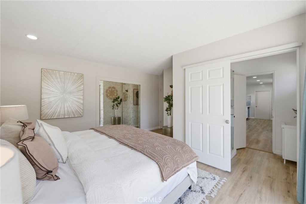 1087 Ridgecrest