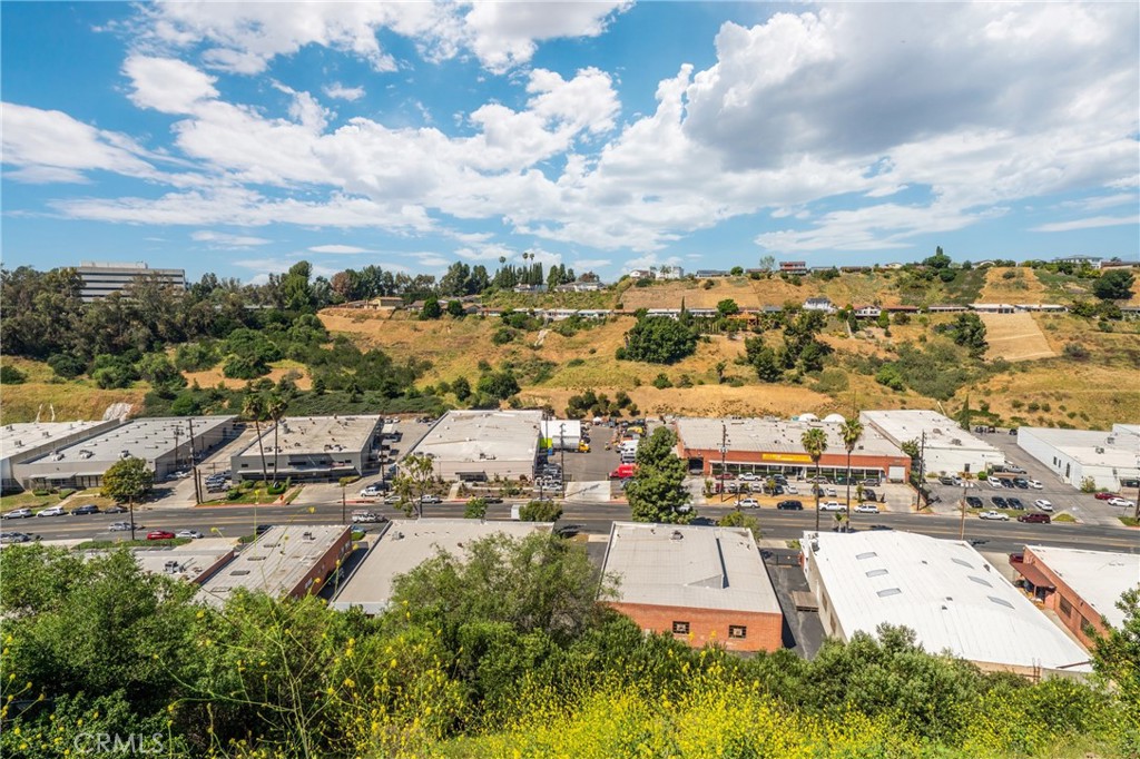 1087 Ridgecrest