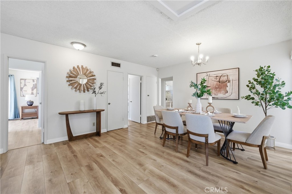 1087 Ridgecrest