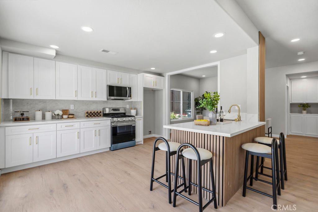 6235 Woodbridge Street