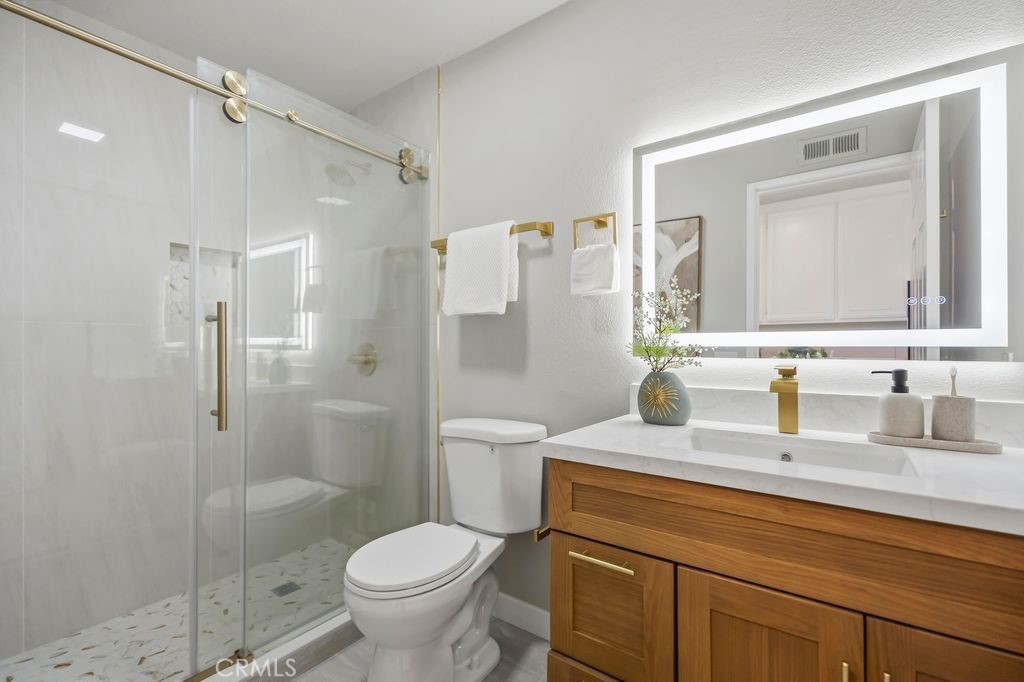 6235 Woodbridge Street