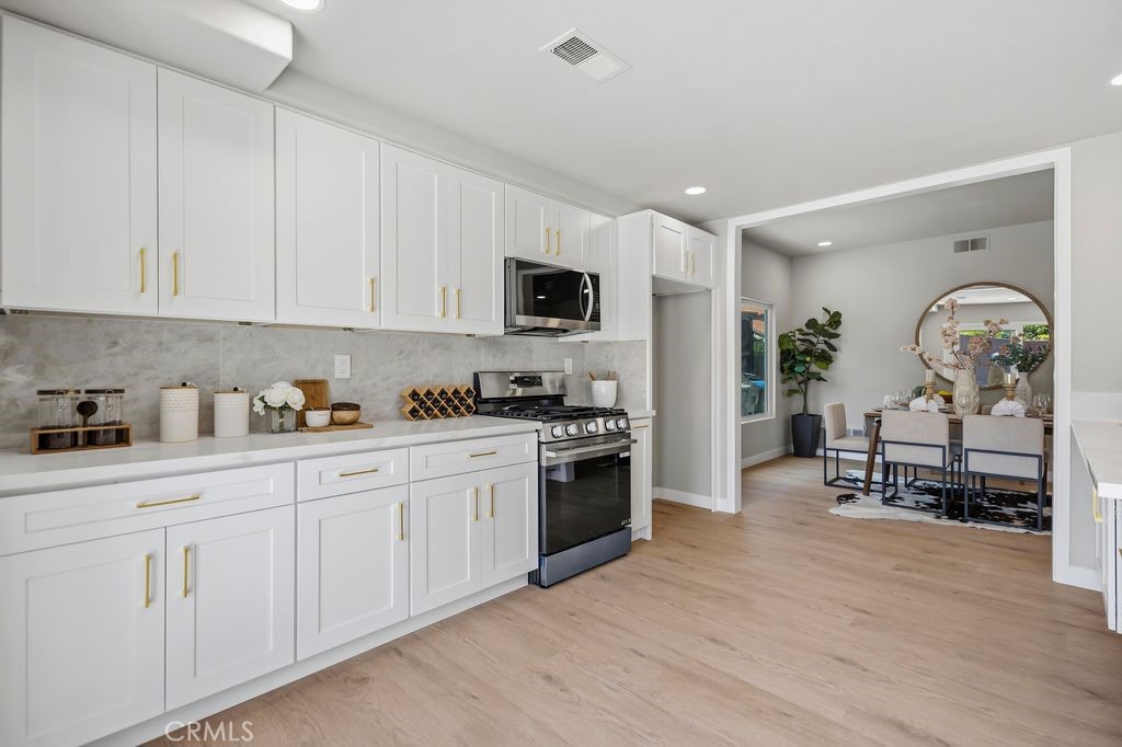 6235 Woodbridge Street