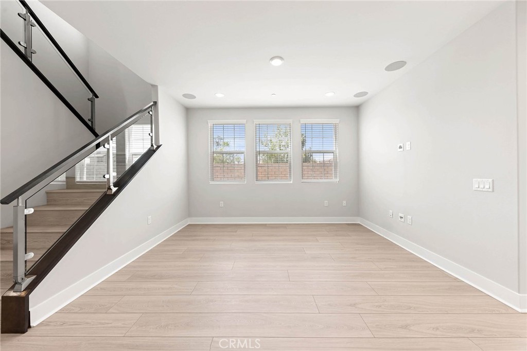 585 Patten Avenue