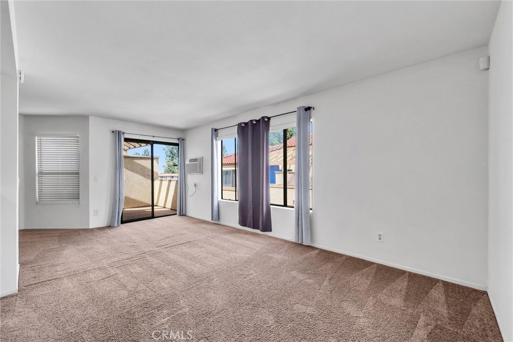 1136 W Blaine Street 203