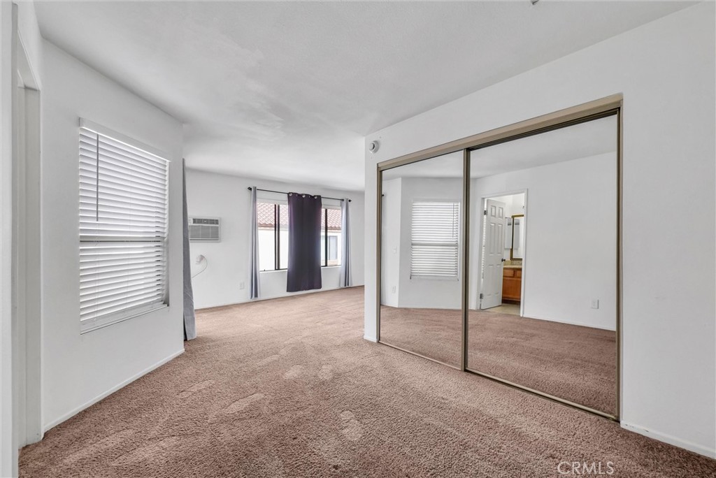 1136 W Blaine Street 203