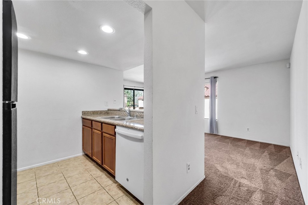 1136 W Blaine Street 203