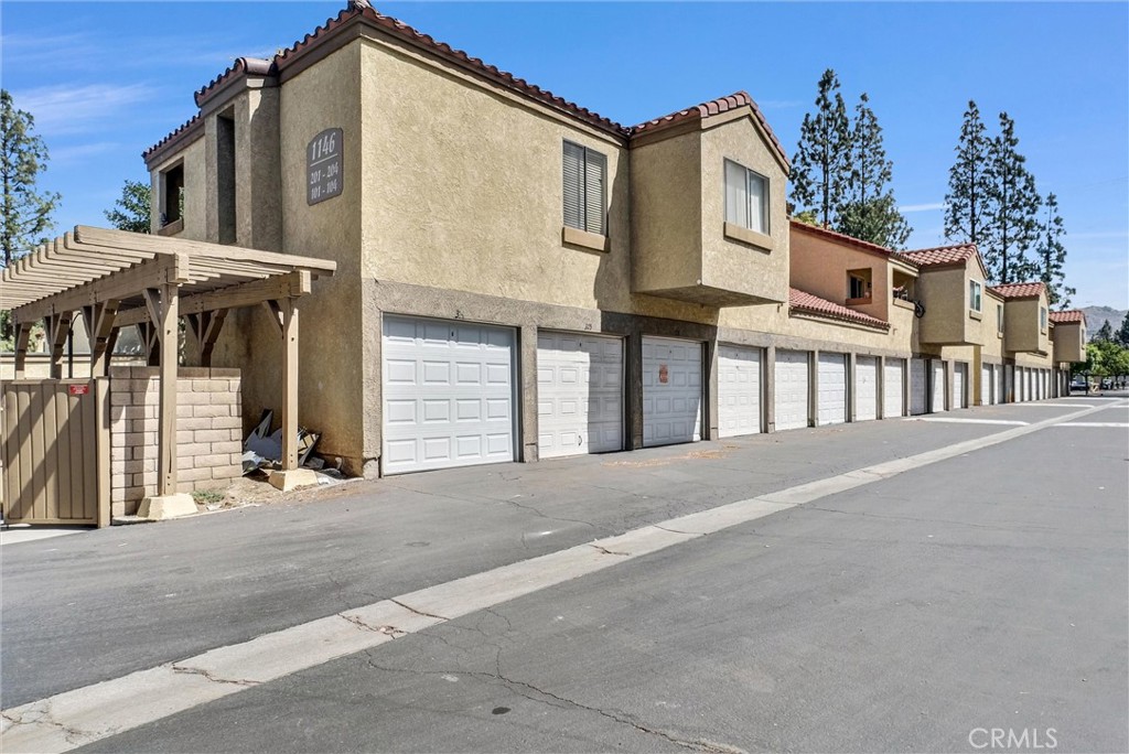 1136 W Blaine Street 203