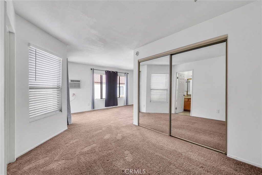 1136 W Blaine Street 203